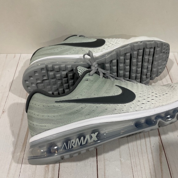 NEW Nike Men's SIZE 11 Air Max 2017 Silver Wolf Gray Running 849559-101 RARE. - Picture 12 of 13